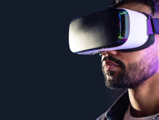  Sanal Gerçeklik (VR) Teknolojisi: Yeni Dünyaların Kapıları